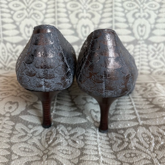 Sexy Calvin Klein heels in blue/copper snakeskin print leather & a touch of foil - Picture 10 of 16